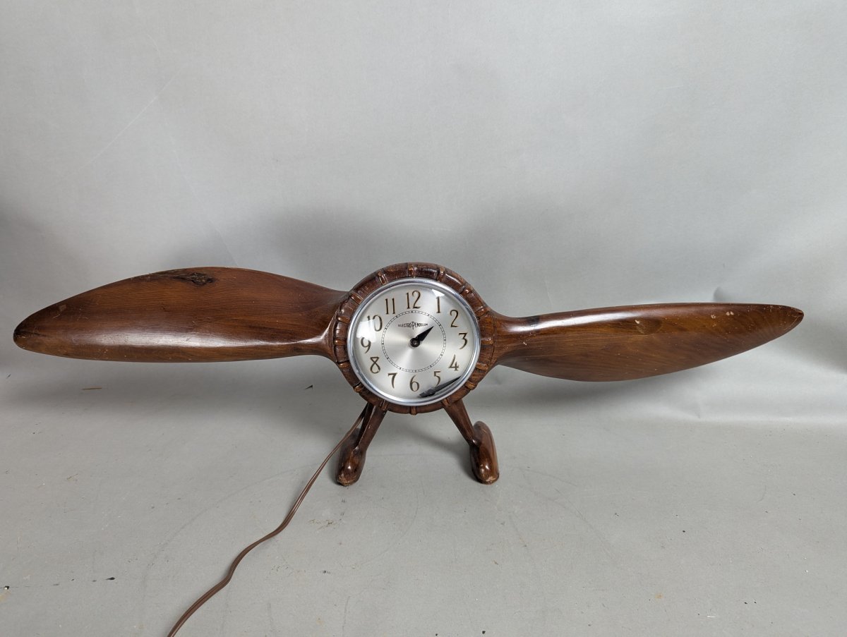 Vintage Howard Mfg. Co. Electro Pendulum Propeller Clock Art Deco Aviation Decor