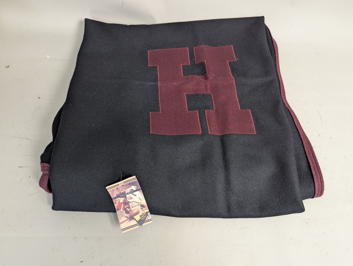 Collegiate Traditions Harvard Hockey Wool Blanket Vintage Style Memorabilia