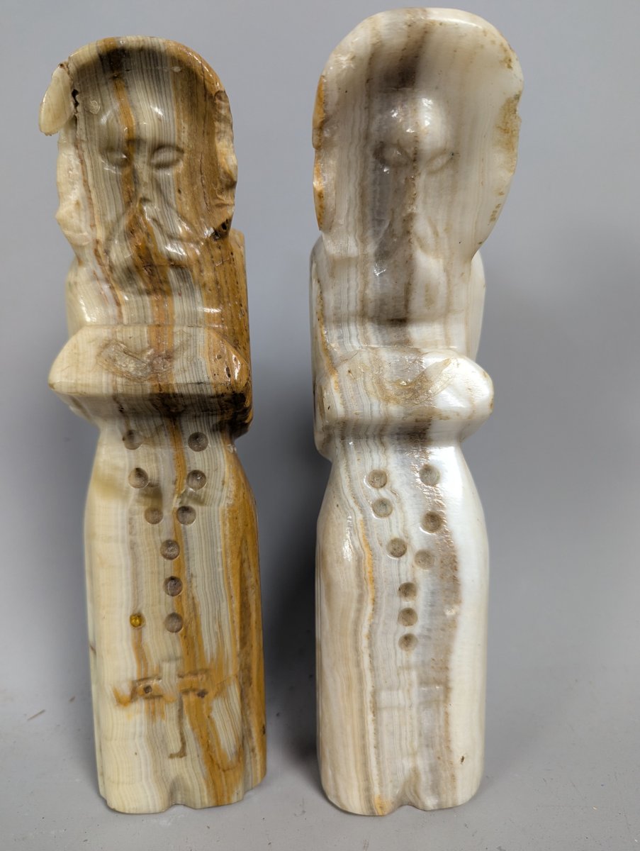Mid-Century Modern Carved Banded Onyx Figures Pair - Collectible Decorative Art
