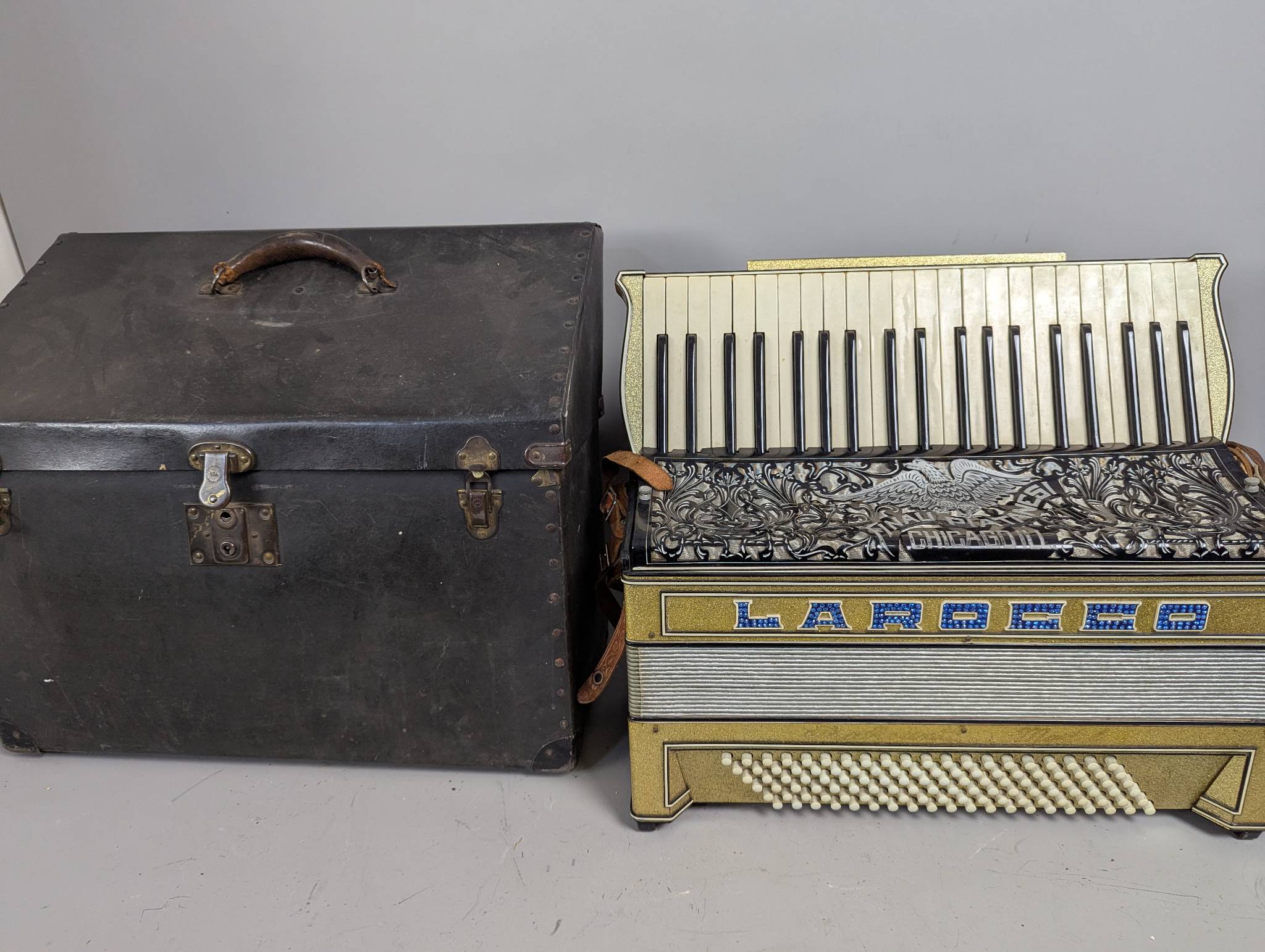 Antique Larocco Accordion by Finau Piatanesi with Case