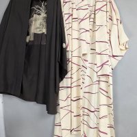 1960s Cream White Floral Kimono with Red Flowers and Brown Kimono