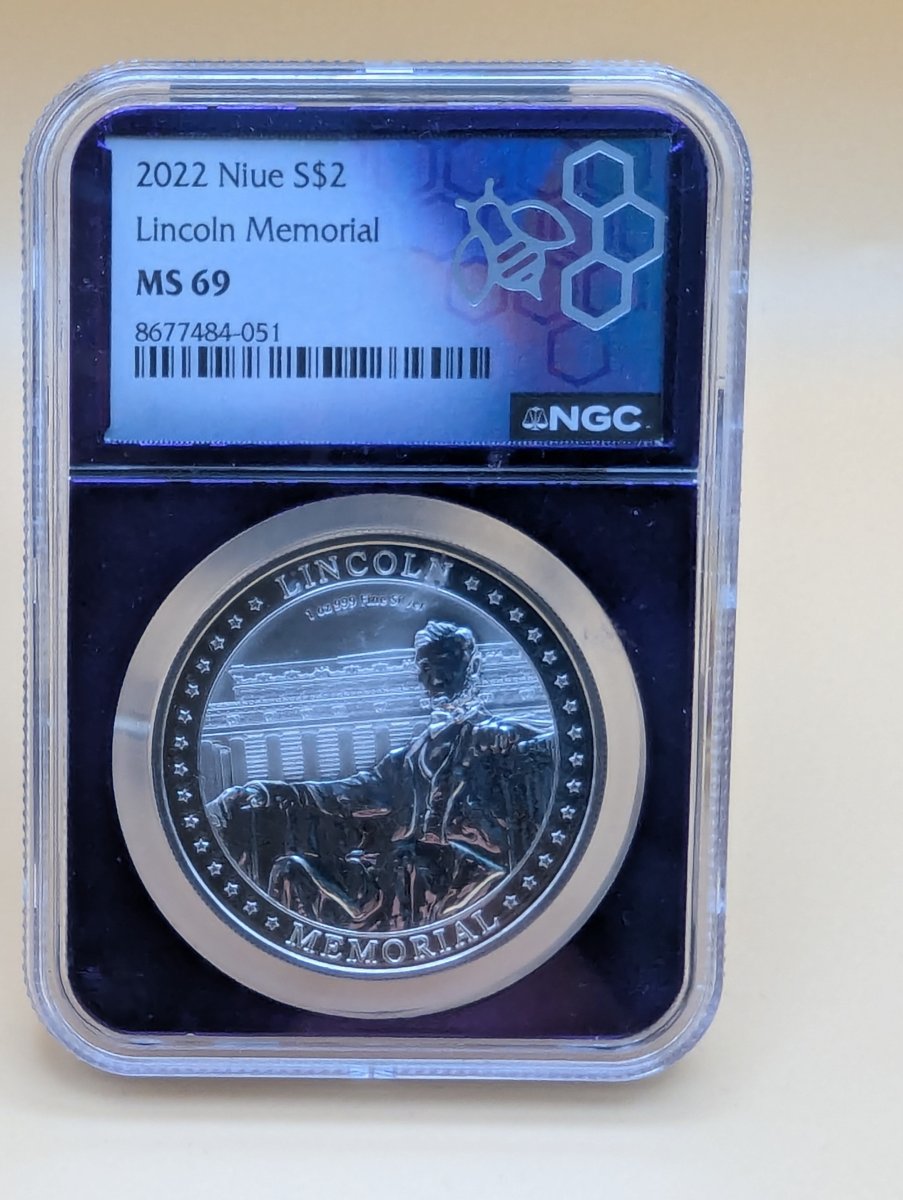 2022 Niue S$2 Lincoln Memorial 1 oz Silver Coin NGC MS 69 by Ian Rank-Broadley