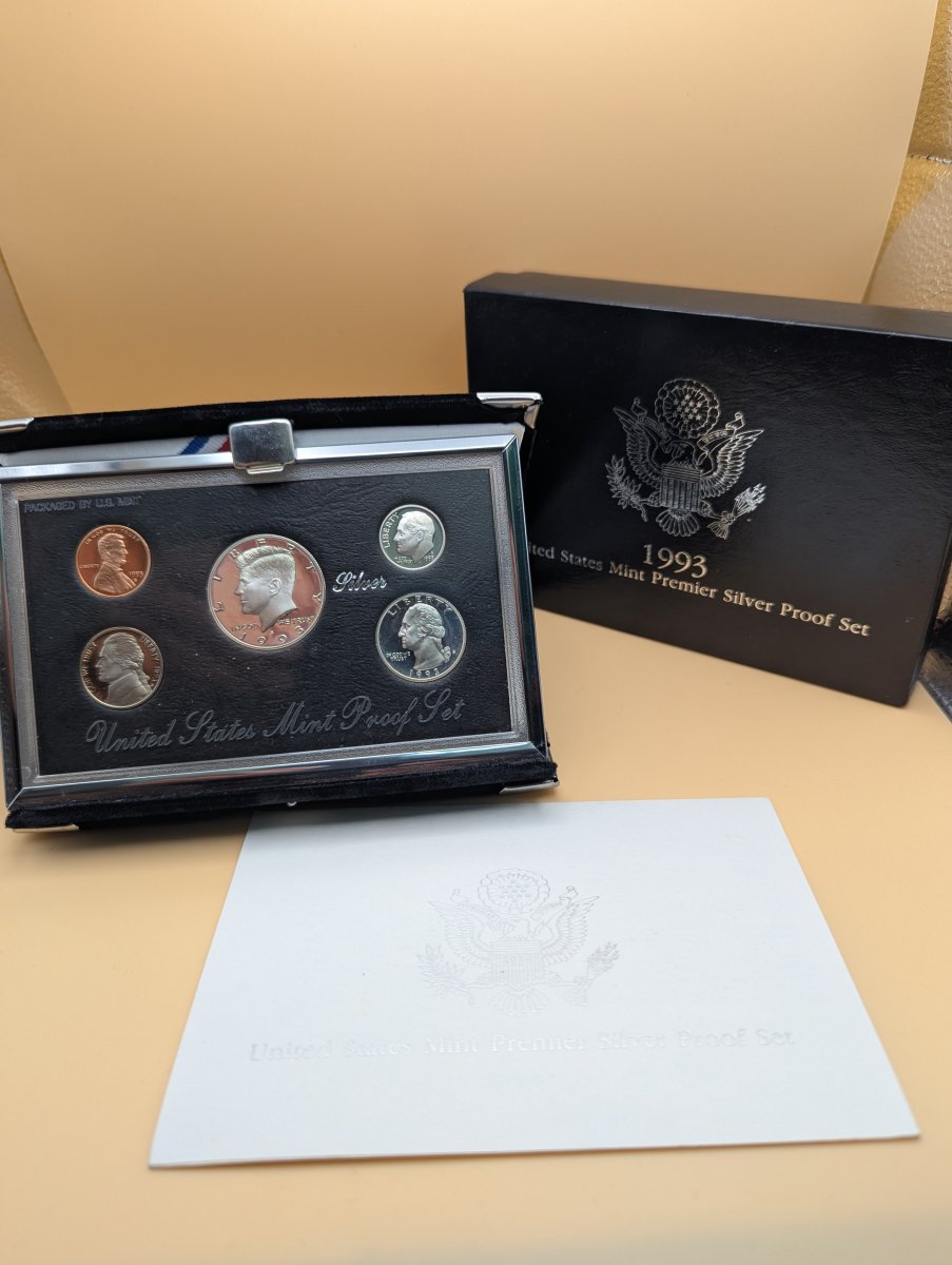 1993 United States Mint Premier Silver Proof Set - Grade: New / Mint