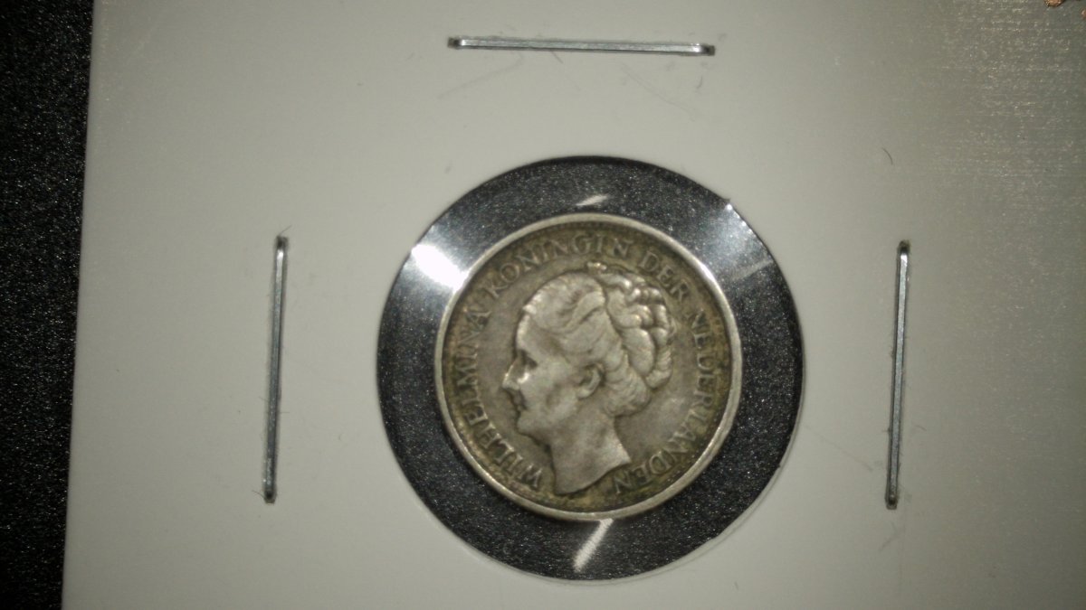 1943 Netherlands 10 Cents Silver Coin Queen Wilhelmina Extra Fine Premium Collectible