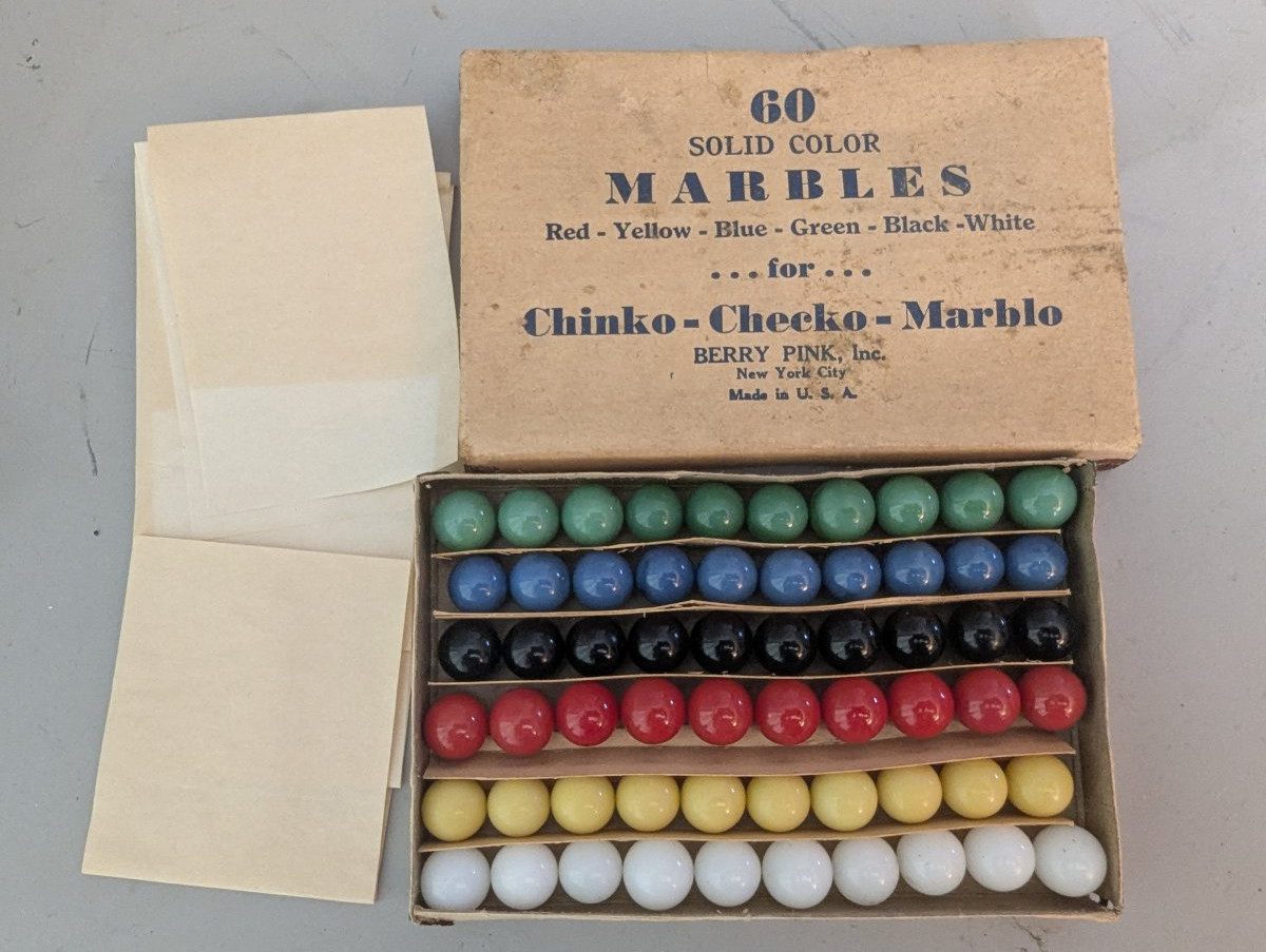 Vintage Berry Pink Inc. Chinko-Checko-Marblo 60 Solid Color Marbles Set NOS