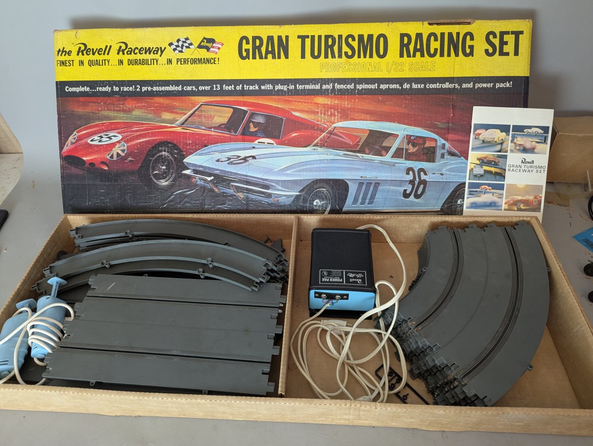Revell Gran Turismo Racing Set Vintage Slot Car Track Incomplete Collectible Toy
