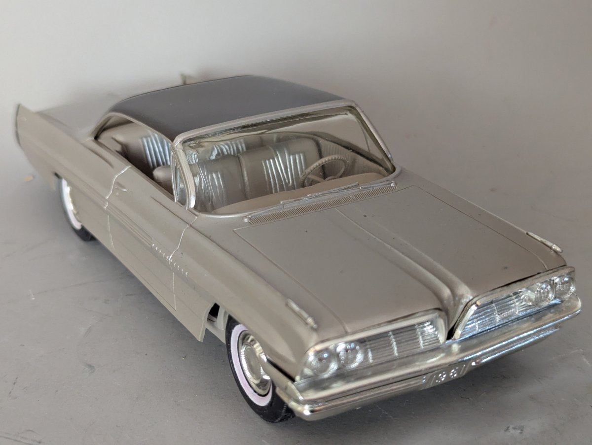 1961 Pontiac Bonneville Catalina Promotional Model Car by AMT Classic Auto Collector's Item