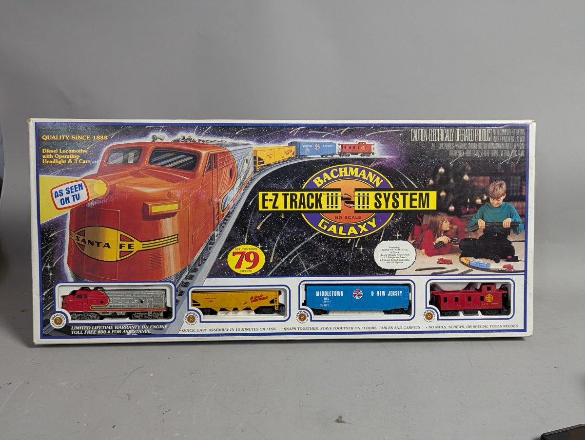 Bachmann Galaxy E-Z Track HO Scale Electric Train Set 00610 New Old Stock