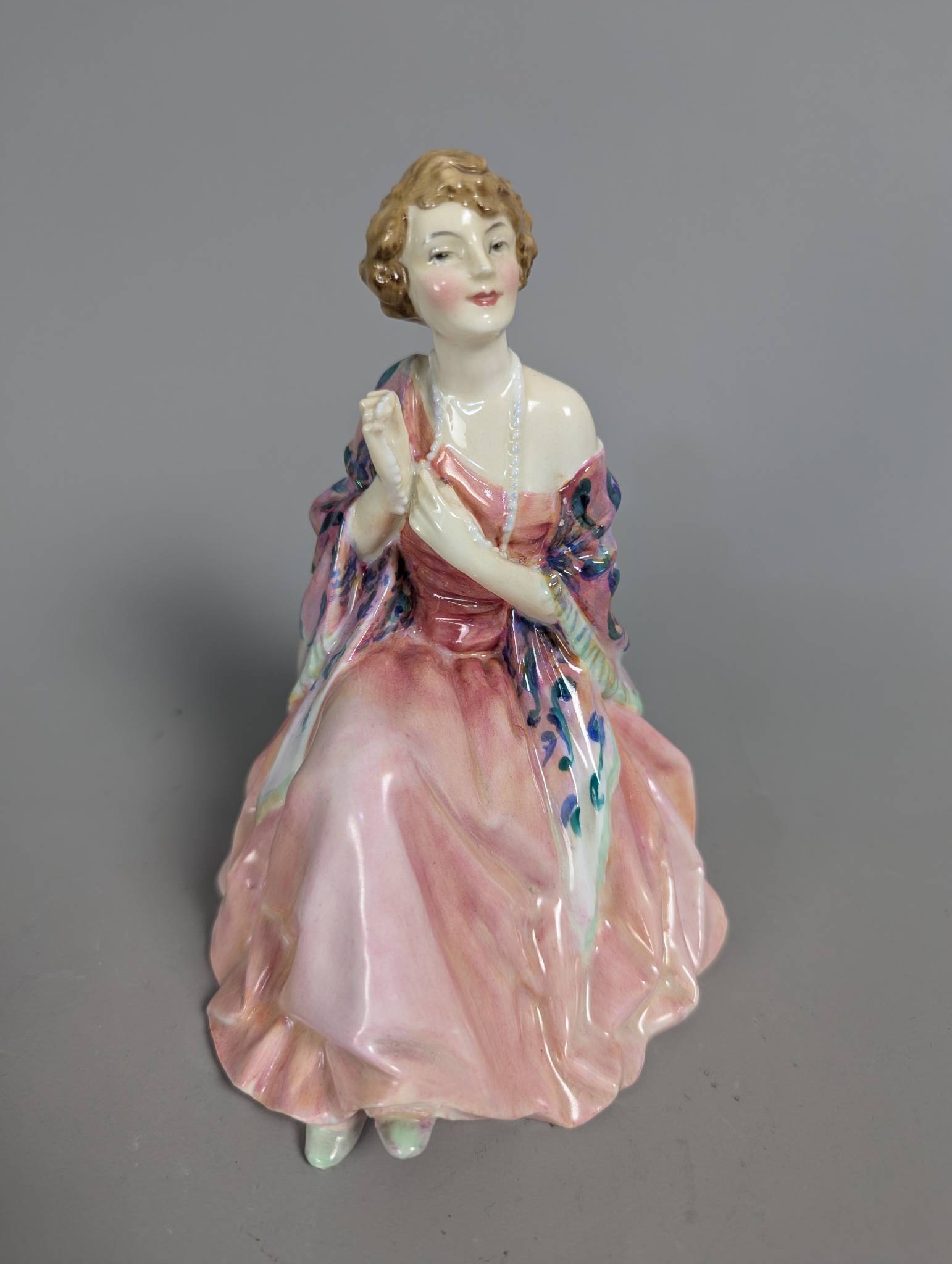 Royal Doulton Hn 1664 Aileen Porcelain Figurine